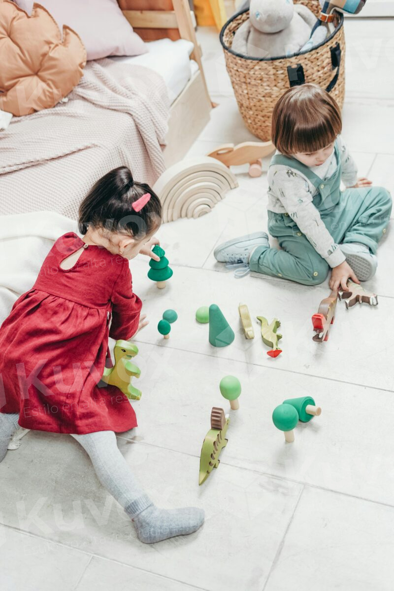 Bebés jugando