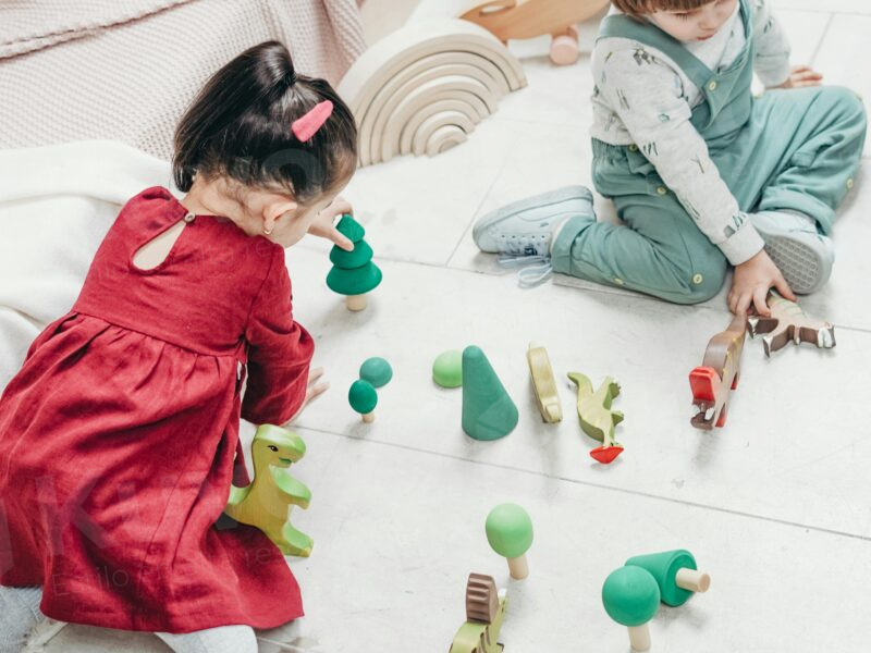 Bebés jugando