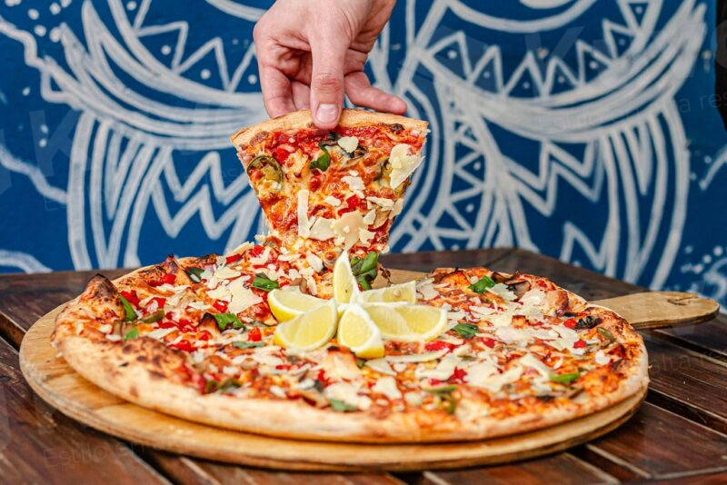 Rebanada de pizza circular