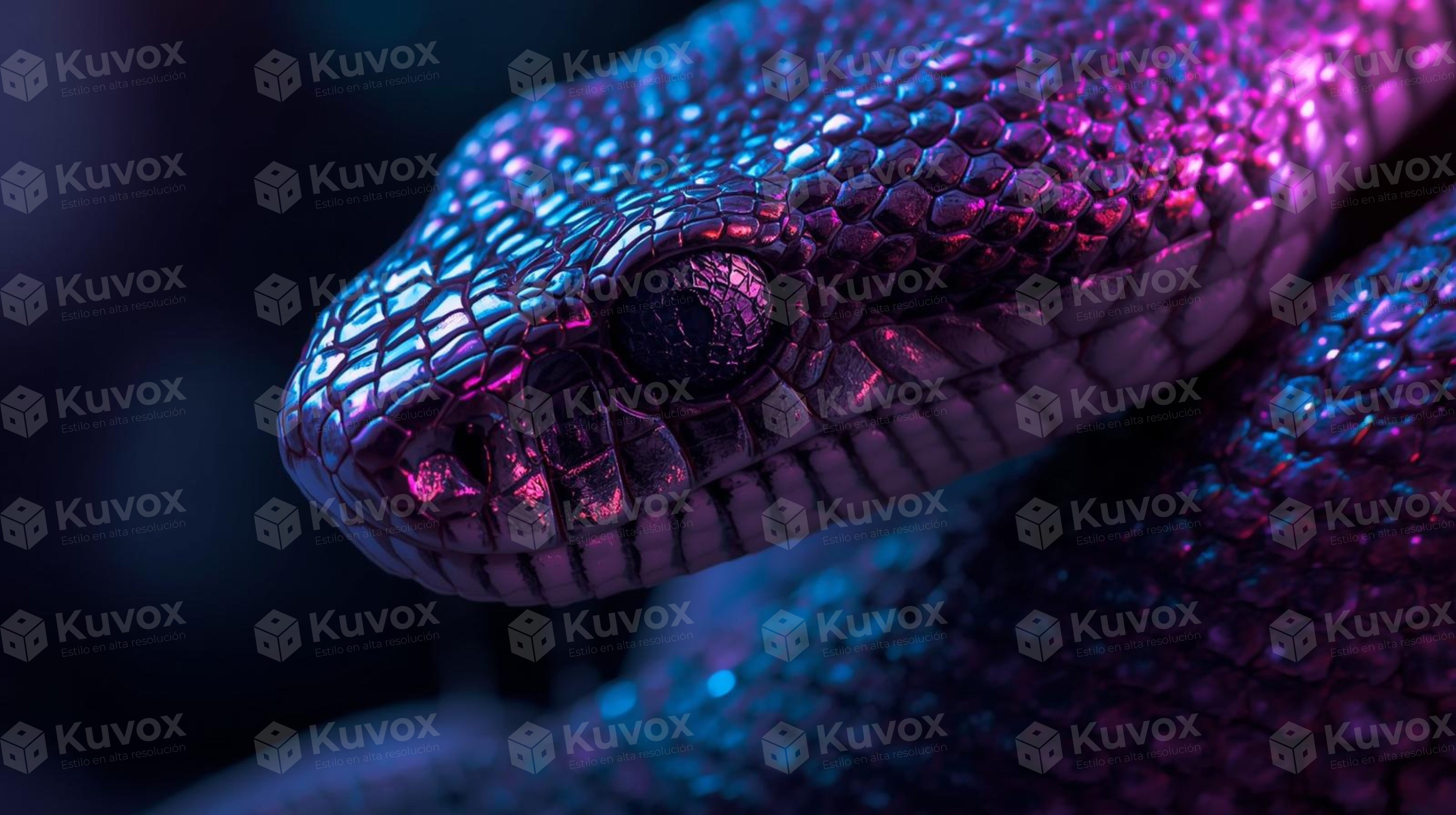 Serpiente iridiscente en primer plano